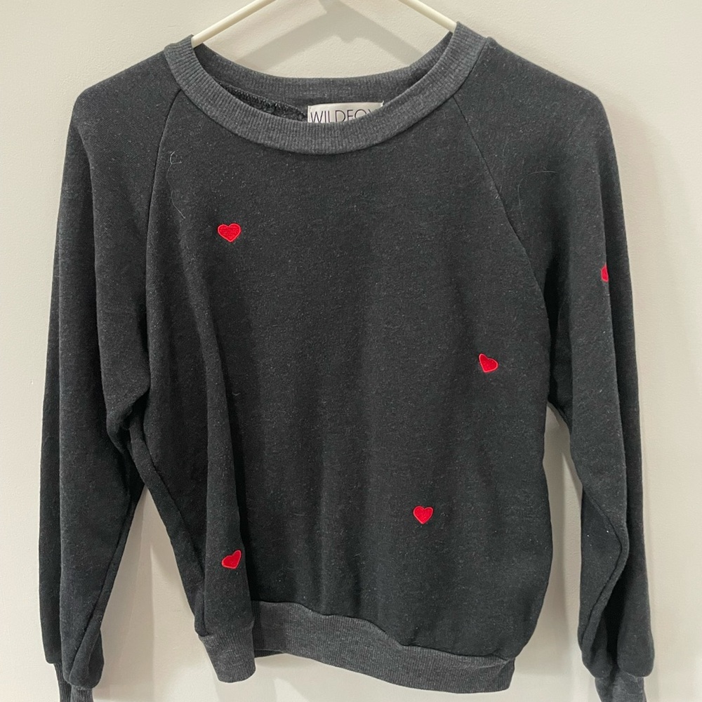 Wild fox grey heart sweater